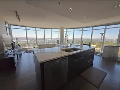 7/1 Coquitlam Austin -Spacious 2bd2ba w panorama view