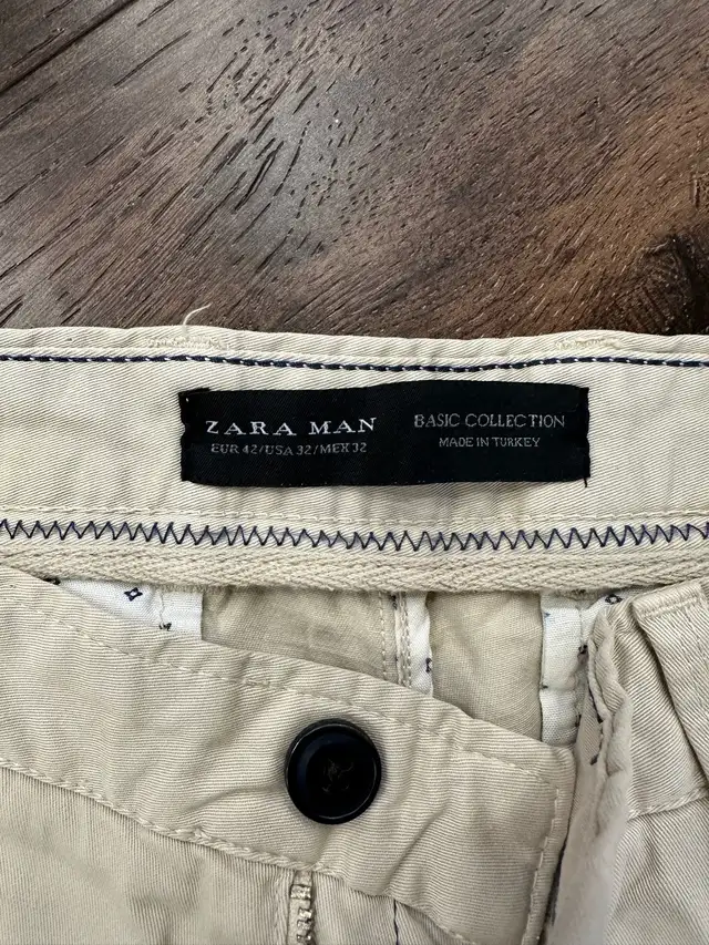 Lot of 5 Pants – Size 32 – Great Condition – $100 in Men's in Laval / North Shore - Image 5