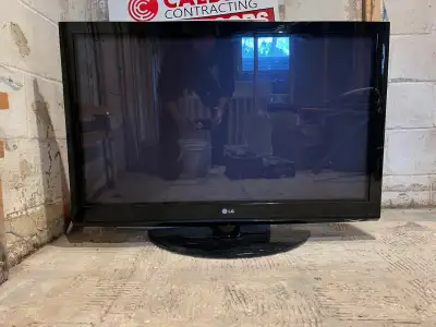 LG 42 INCH PLASMA TV FOR SALE, View more