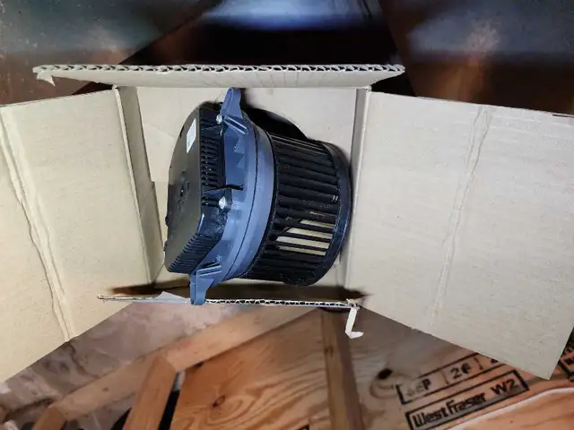 Heavy duty truck and trailer parts in Other Parts & Accessories in Kitchener / Waterloo - Image 10