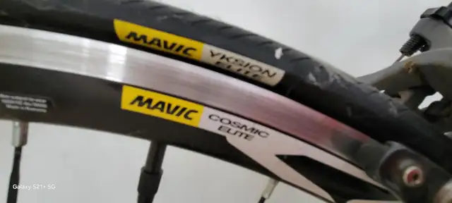 CERVELO S3 ROAD BIKE - LIKE NEW in Road in London - Image 4