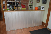 Wood bar / counter