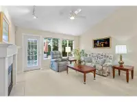 SPACIOUS & BEAUTIFUL 3 BEDROOM TWO LEVEL TOWNHOME FOR RENT