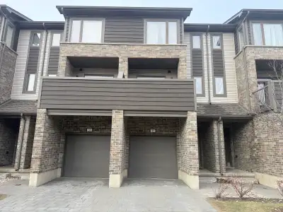 2019 Built Townhouse Condo In Highly Desirable Summerside Community. All 3 Bedrooms Have Ensuite 3Pc...