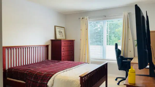 Private room for rent   in Room Rentals & Roommates in Ottawa - Image 8