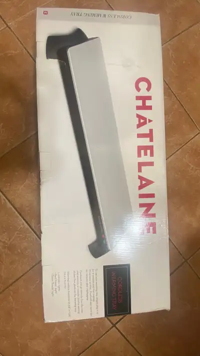 Chatelaine cordless warming tray is brand new, never used and still in the box. Pickup in Hamilton,...