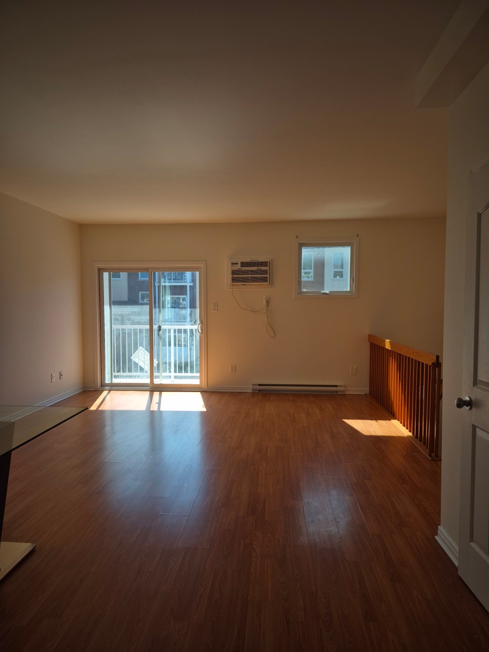 Nice and large two-bedroom / Beau et grand 4 1/2 /Aylmer 5