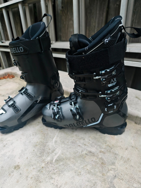 Dalbello boots 27/27.5 in Ski in City of Toronto - Image 3