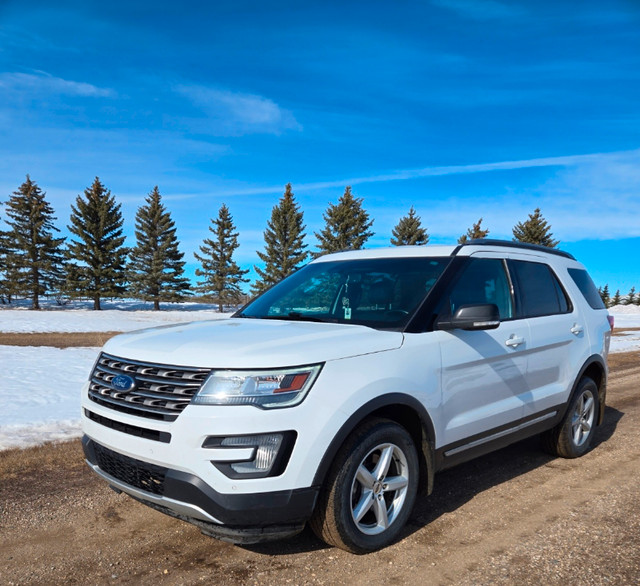 2017 Ford Explorer XLT Limited Edition dans Autos et camions  à Saskatoon