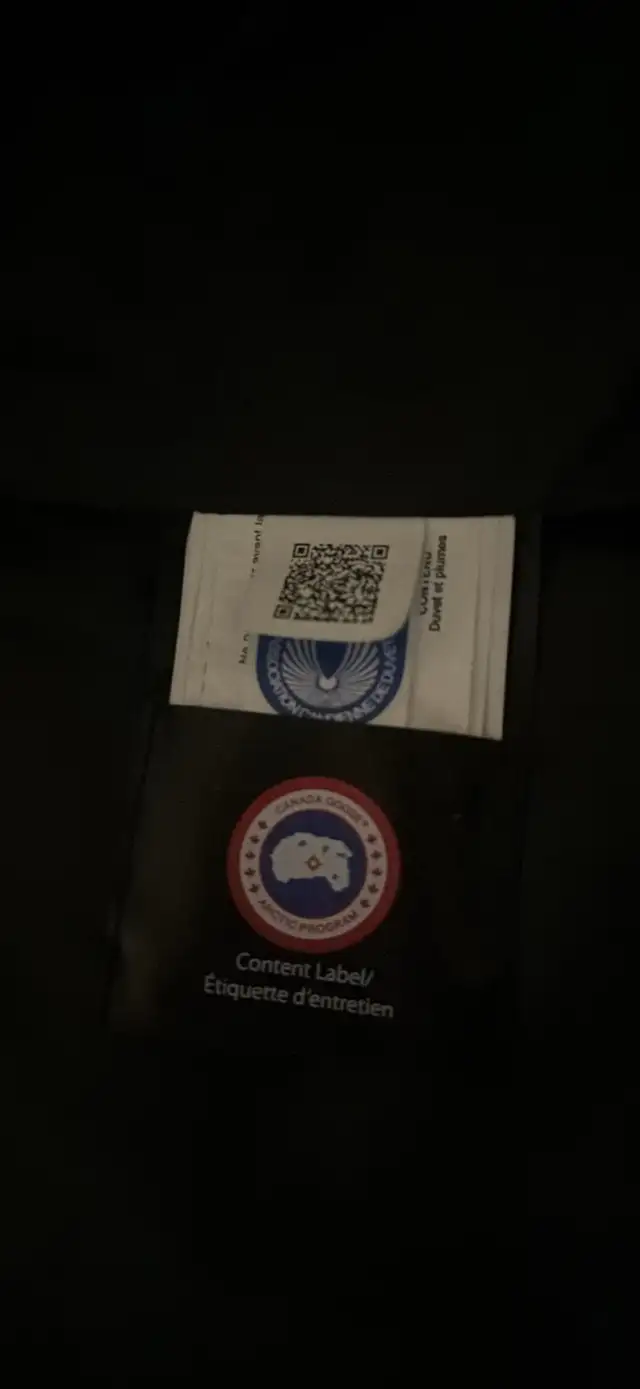 Canada Goose Vest in Men's in Edmonton - Image 4