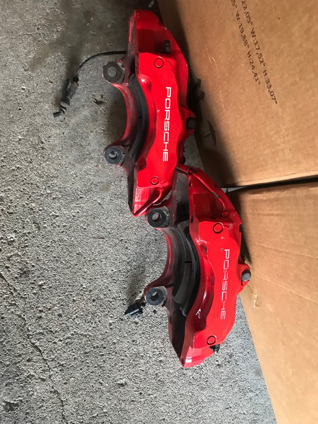2006  Porsche Cayenne Front Calipers in Other Parts & Accessories in Mississauga / Peel Region