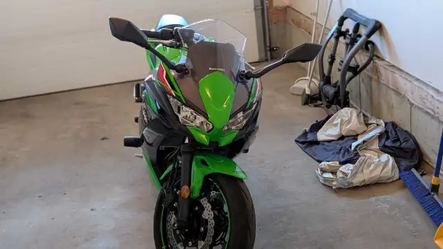 2023 Kawasaki Ninja 650 KRT Edition w/ABS in Sport Bikes in Edmonton - Image 8