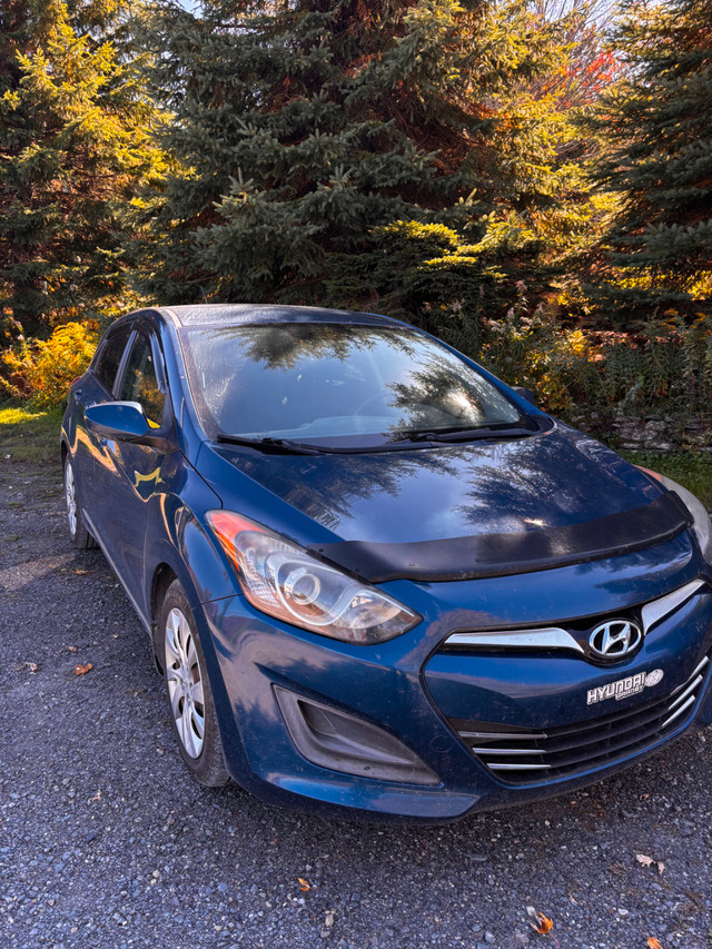 Hyundai Elantra GT 2014 dans Autos et camions  à Granby