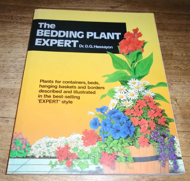 bedding plants book64711646783363120