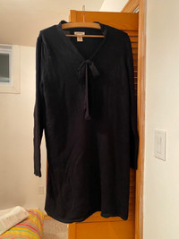 Women black dress size L sweater dress