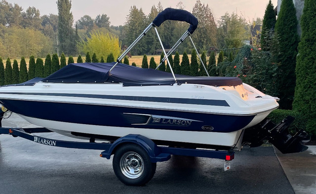 2011 Larson New motor with 1yr warranty  in Powerboats & Motorboats in Strathcona County - Image 2