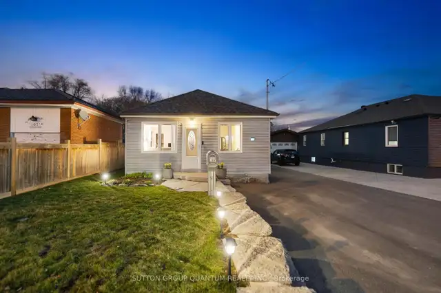 Located near Kitchener Road in Houses for Sale in City of Toronto - Image 2