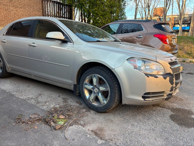 Chevrolet Malibu 2011 — photo 2