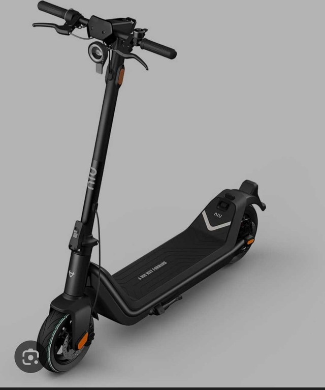 Buying NIU e-scooters (binded) in eBike in London