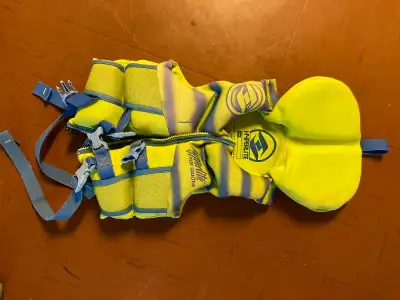 Hyperlite child size life jacket for children 31-60lbs. Good condition but could use a wash. $10