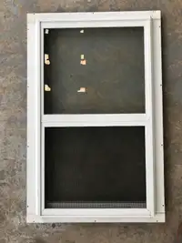 Neuve fenêtre guillotine  aluminium 23 1/2 x 36  1/2  pouces