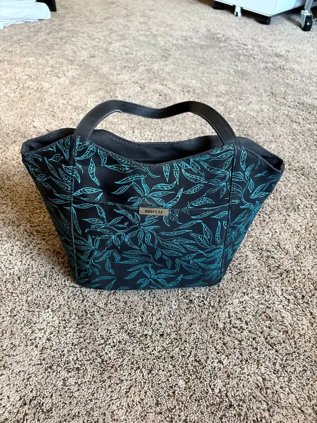 Roots 73 lunch bag