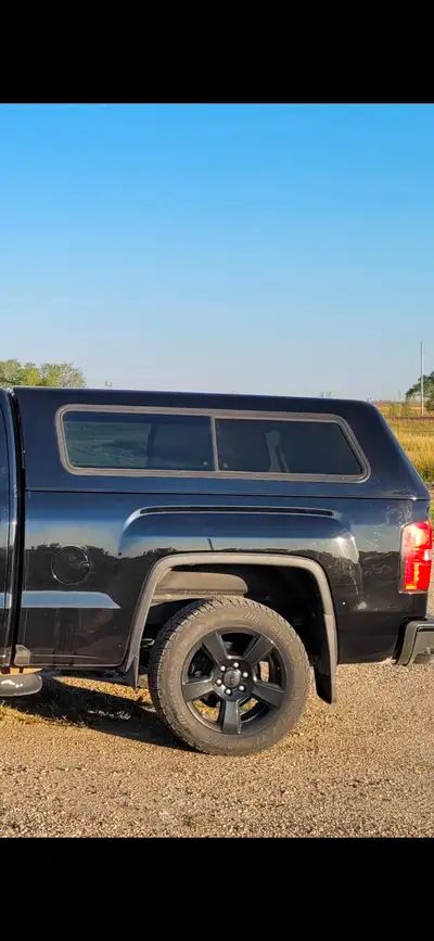 Currently on a 2017 gmc sierra double cab with a 6'6 box. Info in pics can call action and see if it...