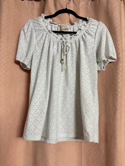 Michael Kors white top shirt M, View more