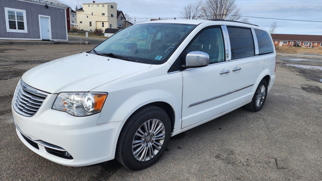 2015 Chrysler Town and Country  in Cars & Trucks in Cape Breton