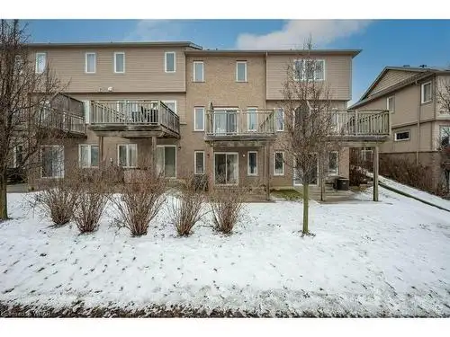 2 bedroom, 2 barhroom - walkout basement for rent in Long Term Rentals in Kitchener / Waterloo - Image 4