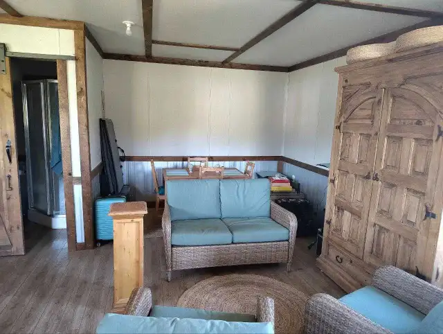 Gorgeous new Lake Cabin on Huge Lot in Houses for Sale in Edmonton - Image 7