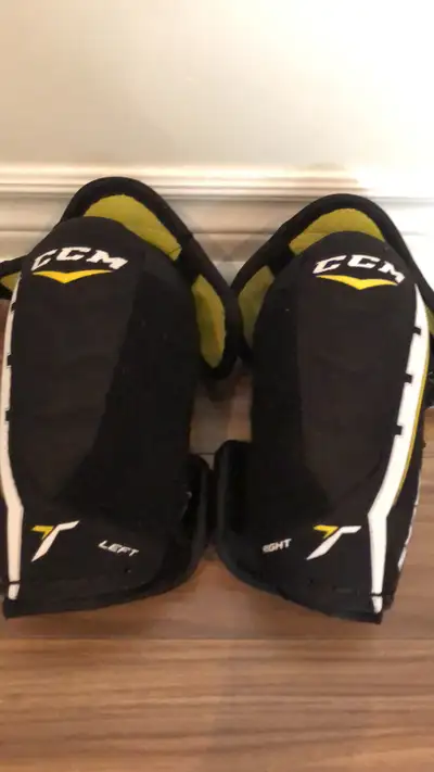 Coudières de hockey CCM Tacks Excellent état, View more