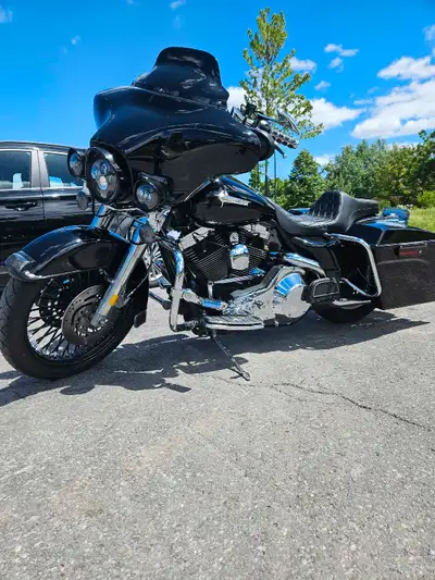 2009 Frame Rolling Thunder 1:1 HD plus robuste 16k kms Full custom Moteur S&S Vance & Hines Exhaust,...