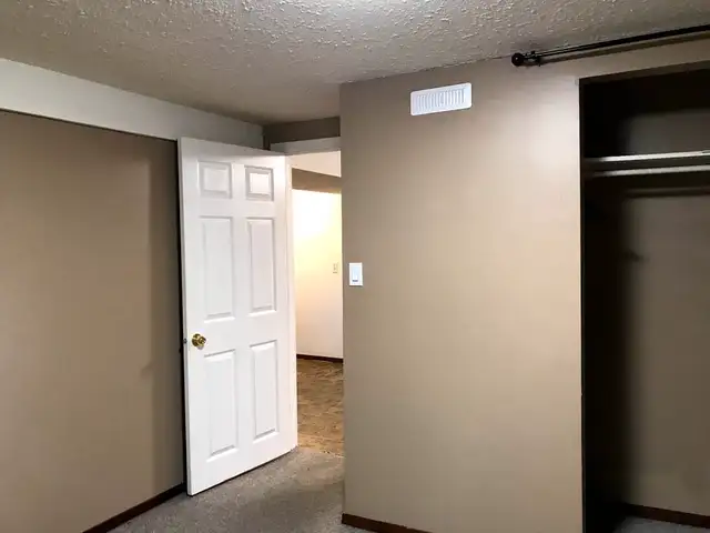 Discover Your New 2 Bedroom Basement Home63234990648067124