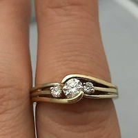 NEW - 14k Gold Engagement Ring - Safari