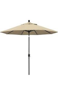 Brand new California Umbrella GSPT908302-5422 9' Round Market Um
