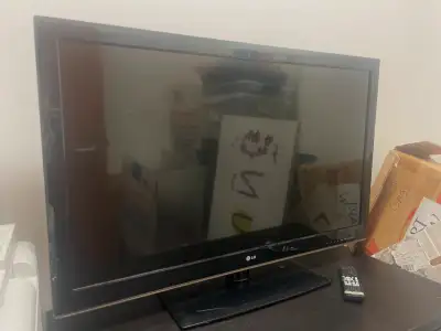 44'' LED LG TV, View more