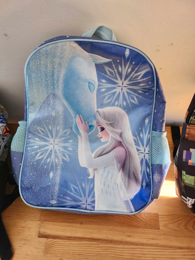 Kids School bundle backbacks/padded Lunchboxes in Other in Calgary - Image 3