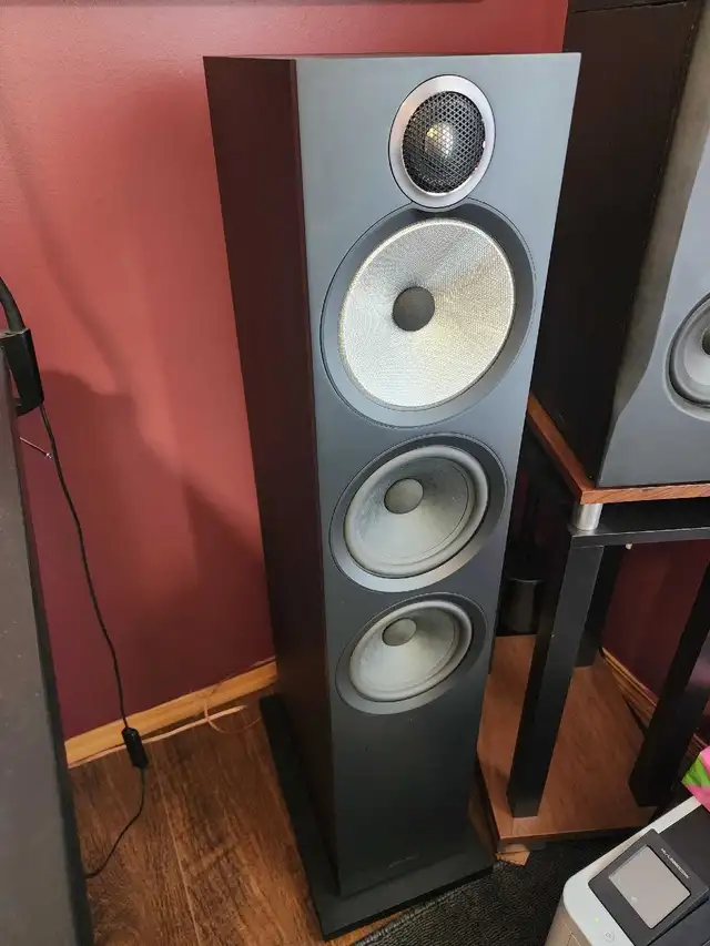 Bowers & Wilkins 603 S3 (2024) in Speakers in Strathcona County - Image 4