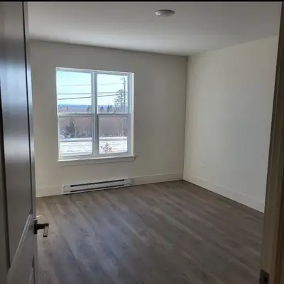 Room in brand new building north side