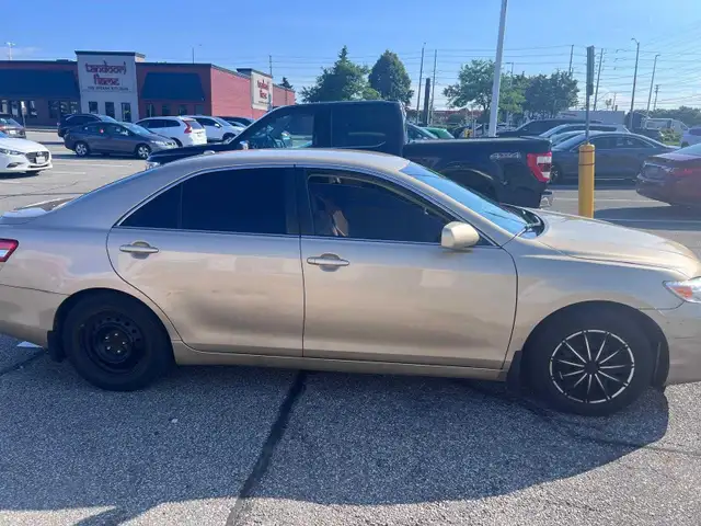 Toyota camry 2010 LE