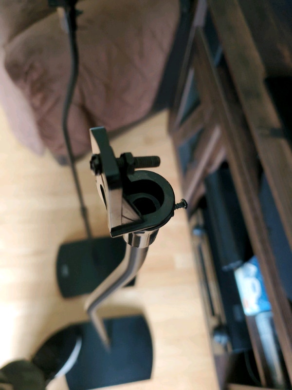 Adjustable Omage Speaker Stands For Smaller Bookshelf Speakers