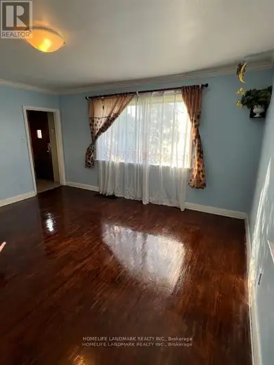 Three bed room for rent