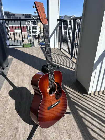 Martin 00-DB Acoustic Guitar, View more