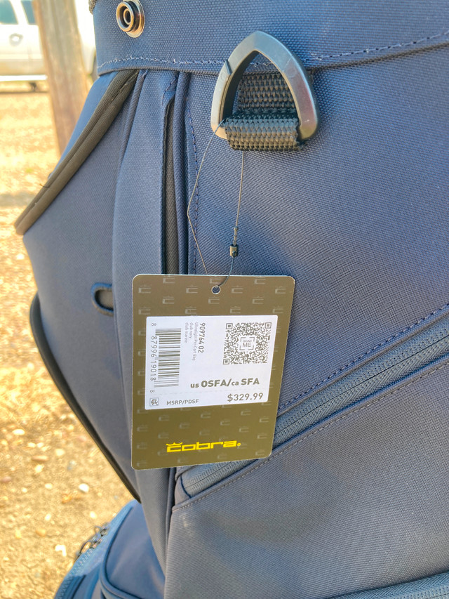 New Cobra Golf Bag in Golf in Moose Jaw - Image 2