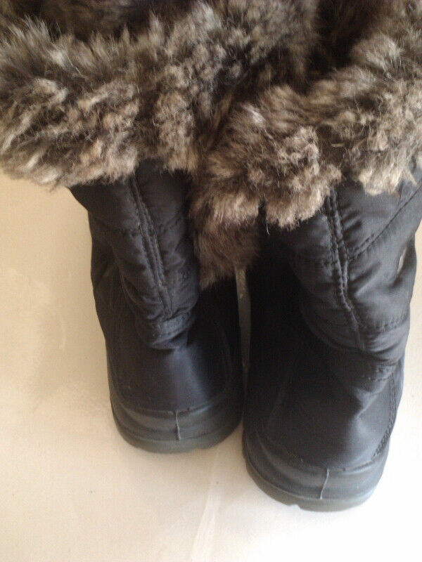 Women`s Winter Boots size 41 euro in Women's - Shoes in City of Toronto - Image 3