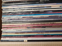 A mix of 80 vinyl records.