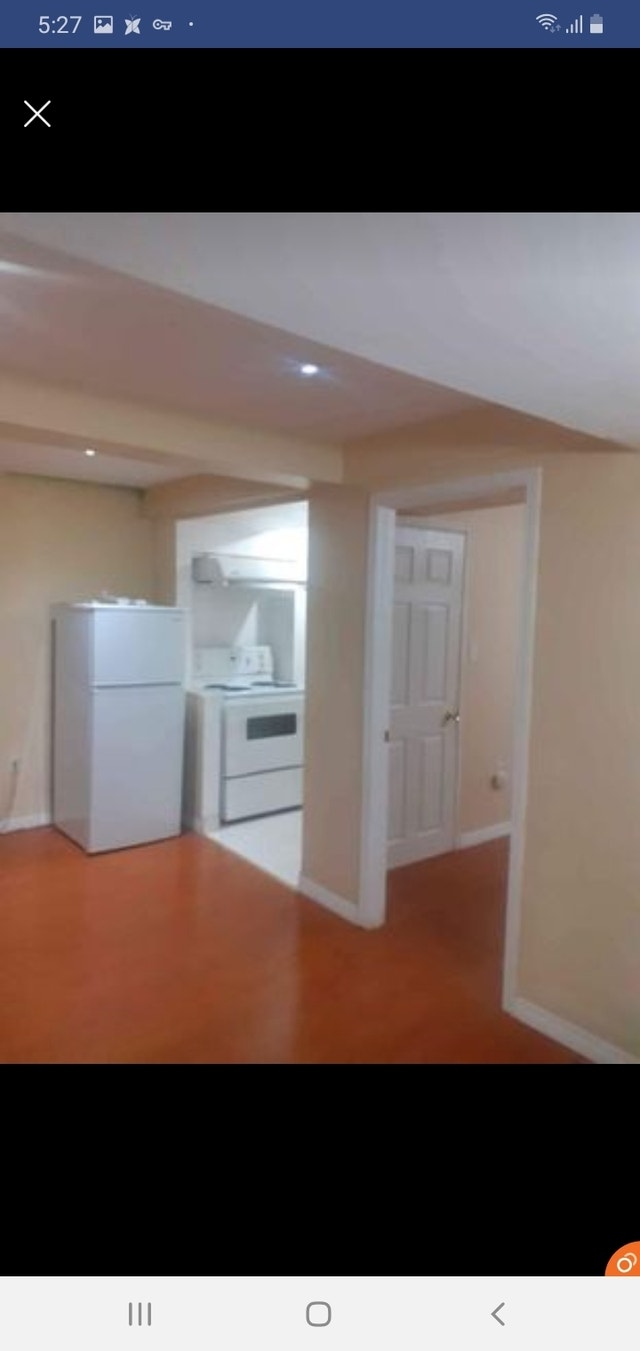 One bed basement for rent in Heartland Mississauga (frm 15 July) Long