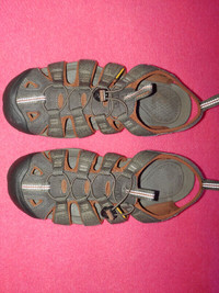 Keen Clearwater CNX Sandals - men's 9.5