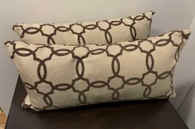 HighlightsThrow pillows, View more